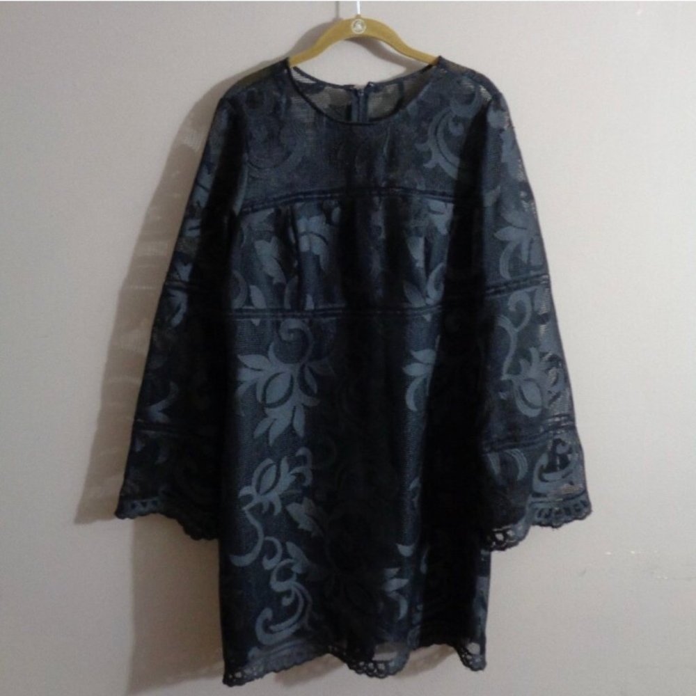 Nanette Lepore Sz 14 Black Lace Bell Sleeve Dress